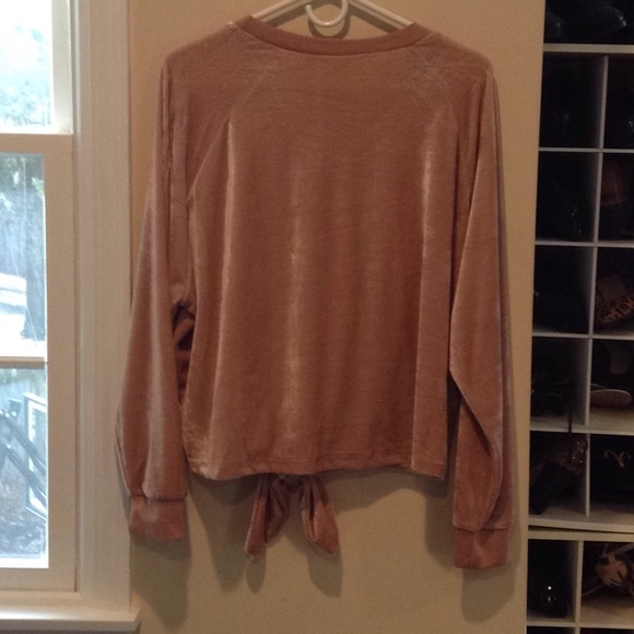 Velvet tops  by RDI - Picture 2 of 7